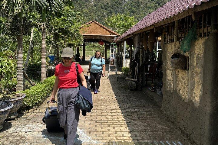 Lan Ha Bay 2 Days 1 Night Adventure