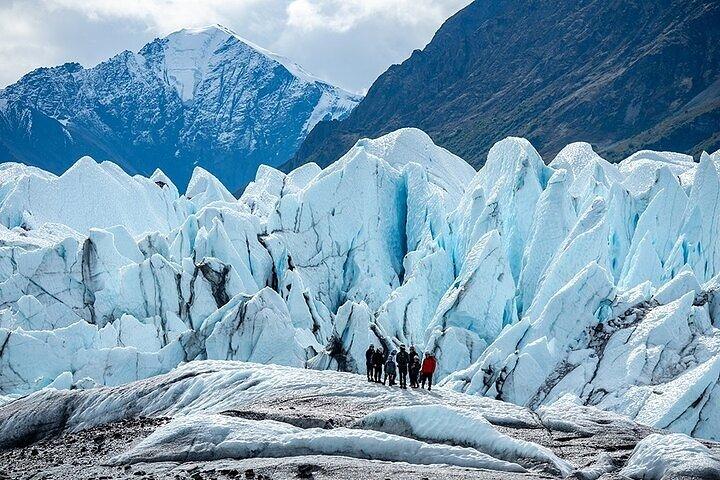 Matanuska Glacier Hike with Lunch Summer and Winter