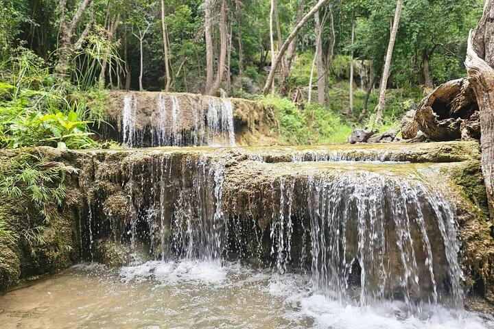 Private Tour to Erawan Waterfall and Boat Tour in Kanchanaburi