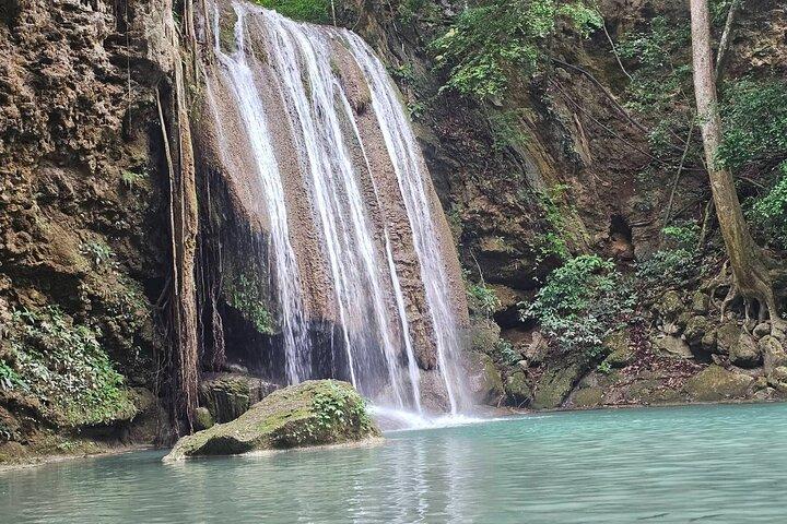 Private Tour to Erawan Waterfall and Boat Tour in Kanchanaburi