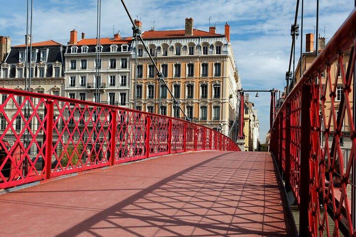 Explore Lyon in 60 minutes with a Local