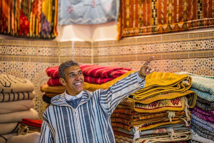 Private Marrakesh Shopping and Local Lunch