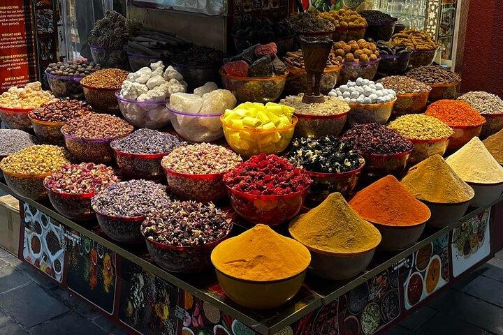 Private Old Dubai Backstreets, Souks, Boat, & Local Insider Tour