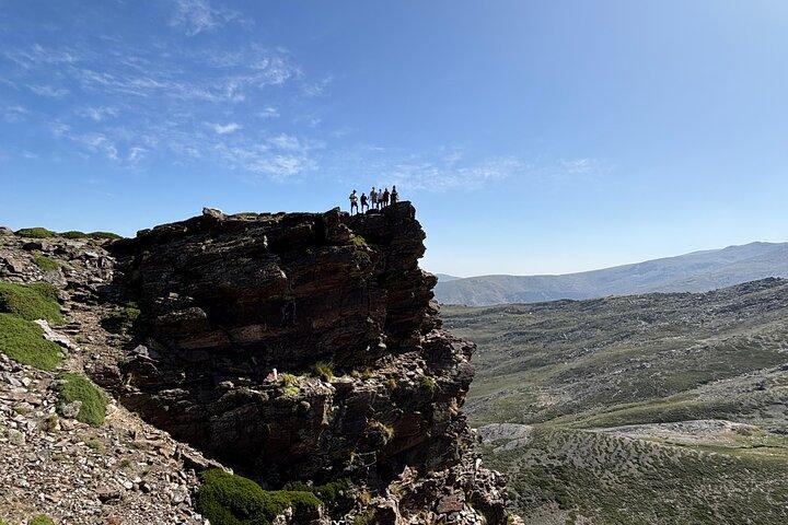 High Sierra Nevada hike ( snowshoeing in winter conditions)