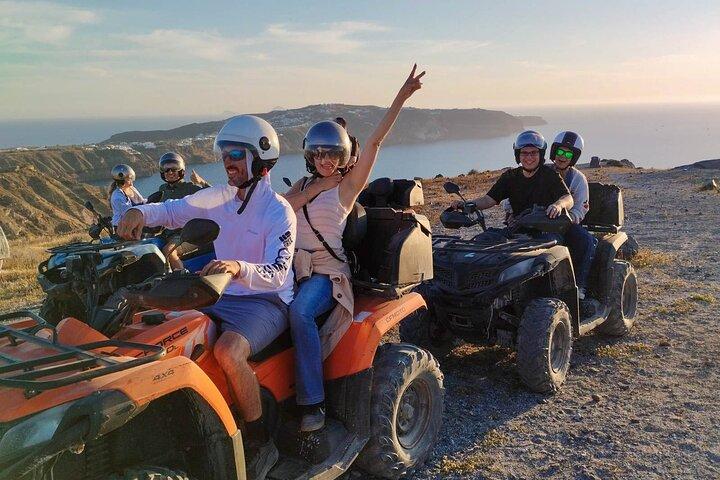 Santorini ATV Quad off-road Tour: Perfect for Cruise Passengers