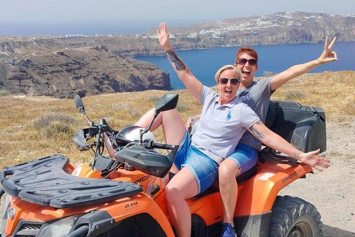Santorini ATV Quad off-road Tour: Perfect for Cruise Passengers