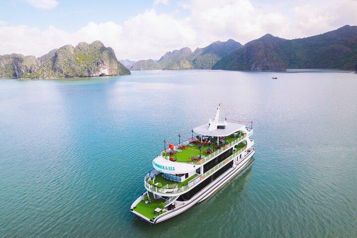 Premium Halong Bay 1-Day Cruise from Hanoi with Jacuzzi Party
