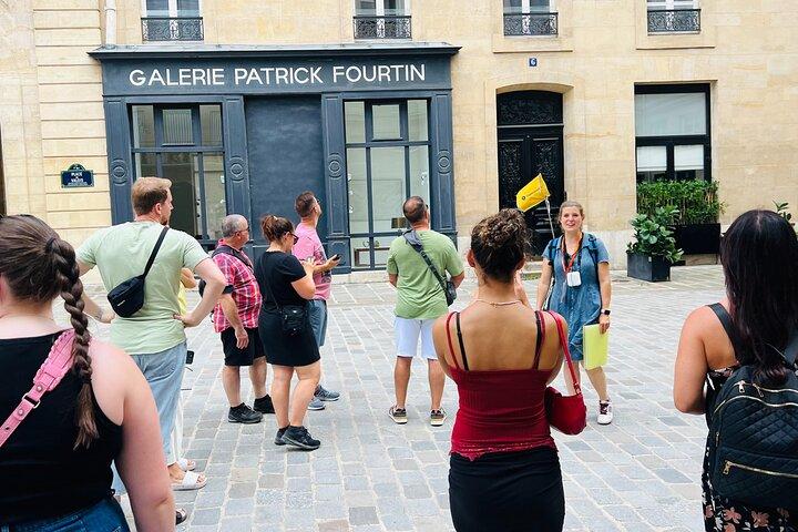 Paris TV Character Walking Tour with Optional Seine River Cruise