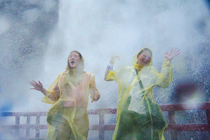 Niagara Falls USA Highlights Tour with Cave of the Winds