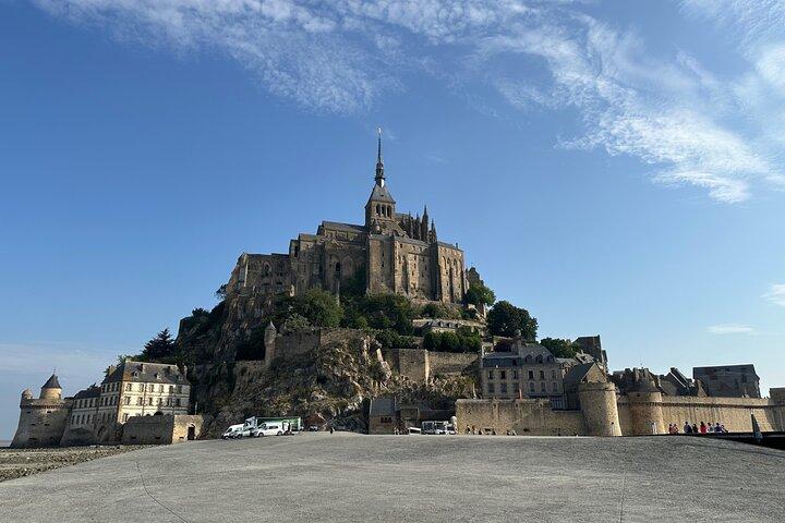 Private Mont-Saint-Michel with Guide & Calvados