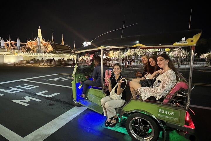 Bangkok : TUK TUK Tour Night Life - Private with Hotel Pick Up