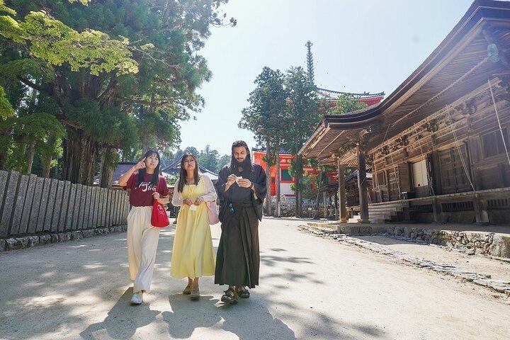 Koyasan Day Trip by Private Car from Osaka