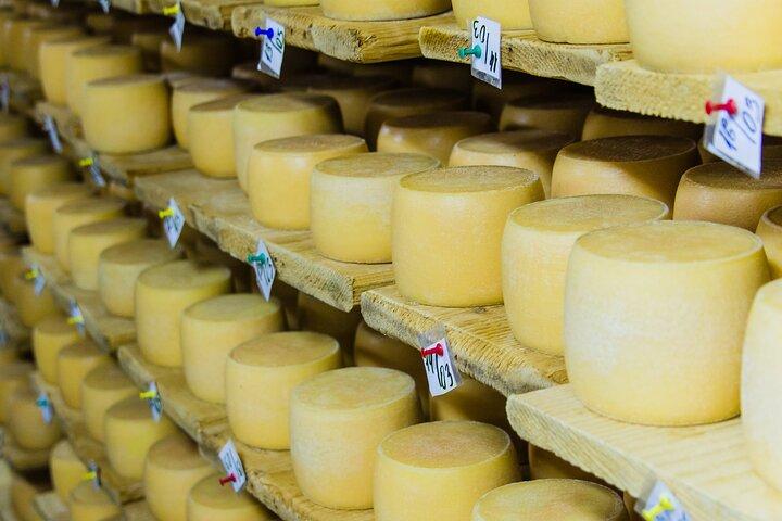 Self Guided Ponta Delgada Walking Food and Drink Tour in Azores