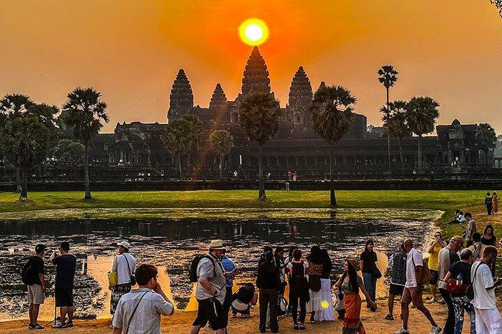 Angkor 2-Day Sunset & Sunrise