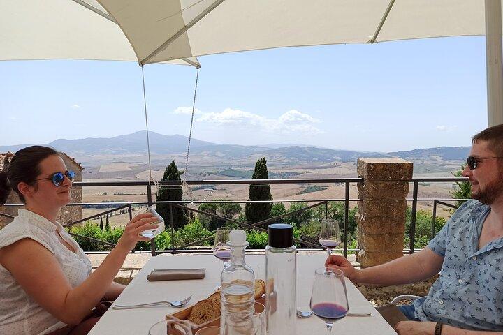 Rome to Tuscany, Brunello and Val d’Orcia Wine Tour (train+van)
