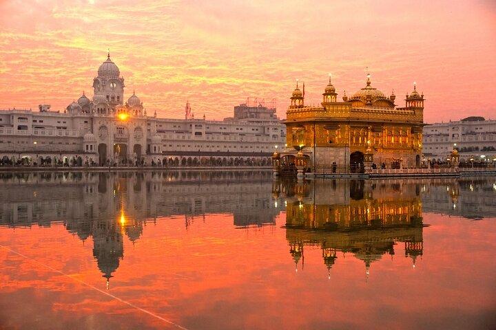 Delhi to Amritsar by Satabdi Train (2 Days)