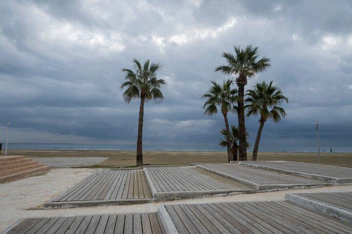 Larnaca Airport Pickup with 1-Hour Coastal Sightseeing Ride