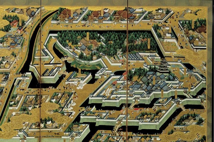 Imperial Palace or Edo Castle Time Trip Learning Walking Tour