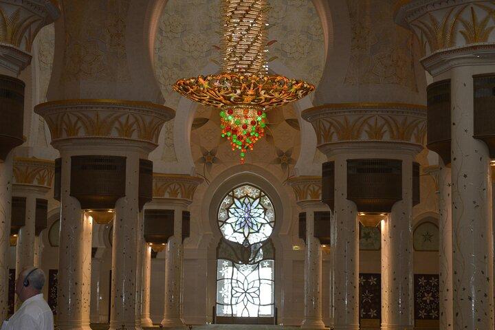 Abu Dhabi Layover Stopover and Transit Tour with Private Transfer
