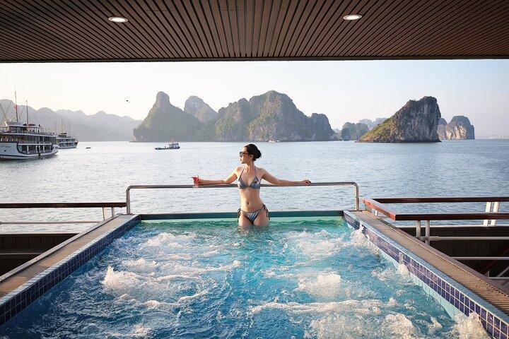 Ha Long Bay Luxury Day Cruise-Buffet Optinal India-Caves&Kayaking