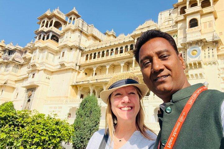 Udaipur Full Day Private Sightseeing City Tour with Guide
