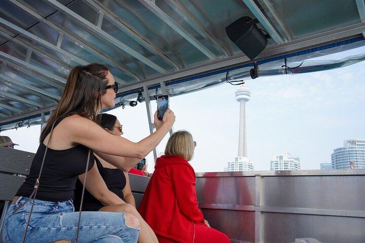 Best of Toronto Small Group Tour with CN Tower and Boat Cruise