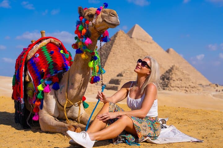 Pyramids of Giza tour with a professional photoshoot +(Editing)