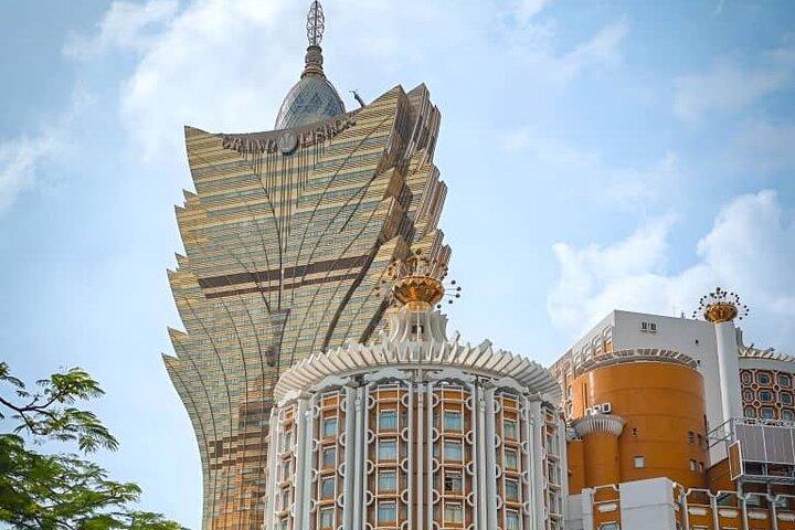 Macau Tour luxury MPV limousines pick up from Hong Kong