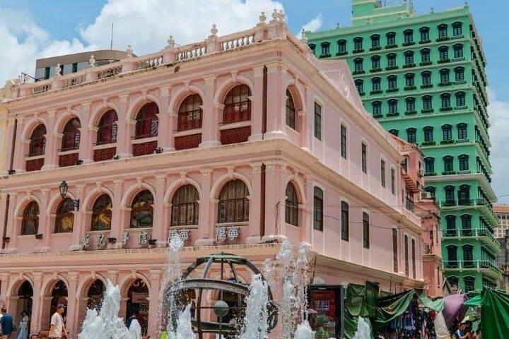 Macau Tour luxury MPV limousines pick up from Hong Kong