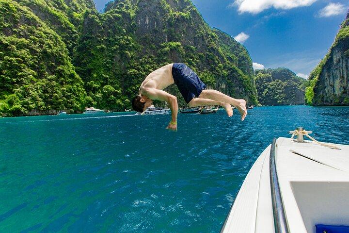 Phi Phi & Khai Islands Luxury Day Trip by Speedboat from Phuket