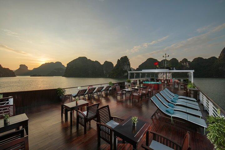 2D1N Bai Tu Long Bay from Hanoi with Premium Cruise Experience