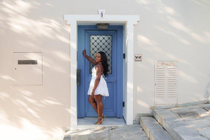 Private Photoshoot and Walking Tour in Athens