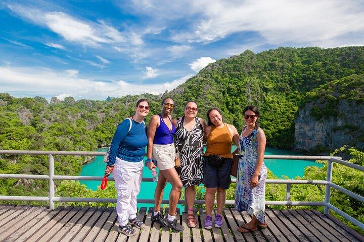 Snorkeling and Kayaking Tour at Angthong Marine Park by Speedboat from Koh Samui