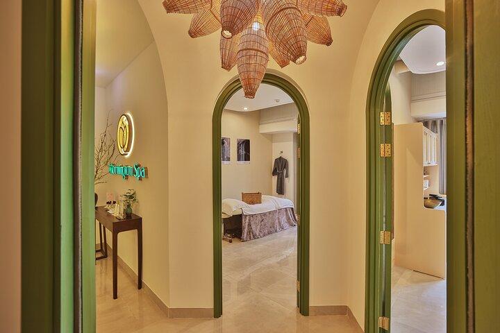Luxury Facial in a Tranquil & Private Spa