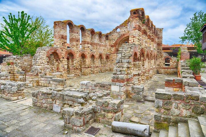 Nessebar and Wine Tasting in Dives Winery