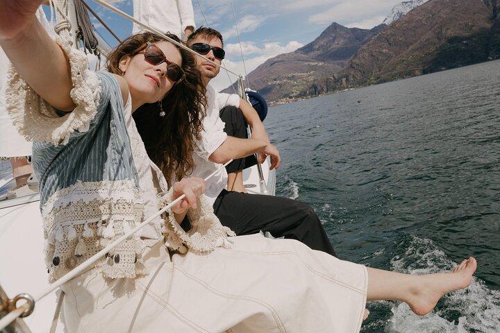 Lake Como PRIVATE Boat Tour Aperitivo & Prosecco Included