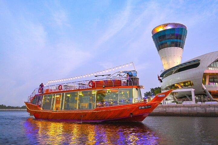 Experience Abu Dhabi Yas Island by Dhow Cruise at Sea with Dinner