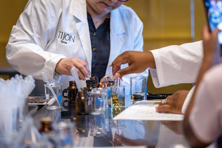 Miami Perfume Making Experience: Express 45 Minutes