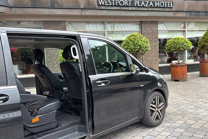 Shannon Airport To Adare Manor Private Transfer