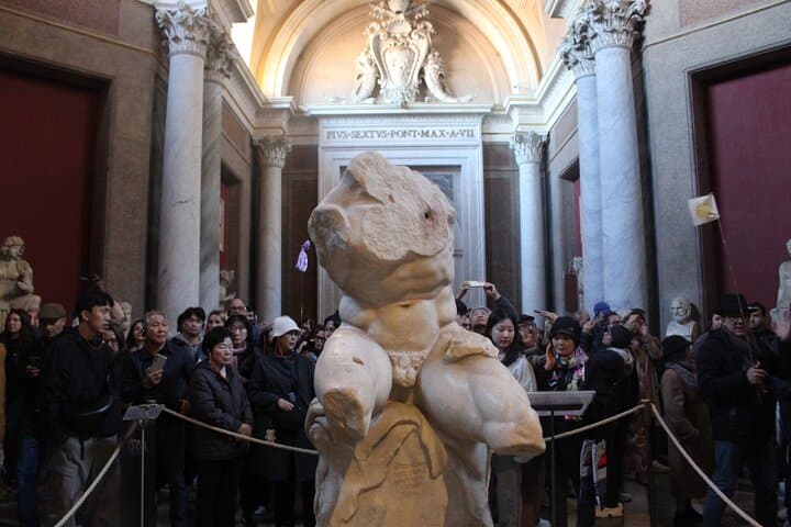 Vatican Museum and Sistine Chapel Hosted Entrance