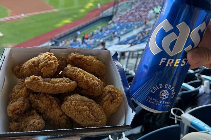 Seoul Baseball Tickets and Guidebook at Jamsil Stadium