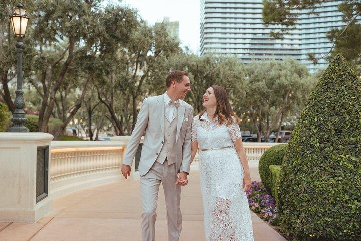 Professional Wedding Chapel Photographer in Las Vegas
