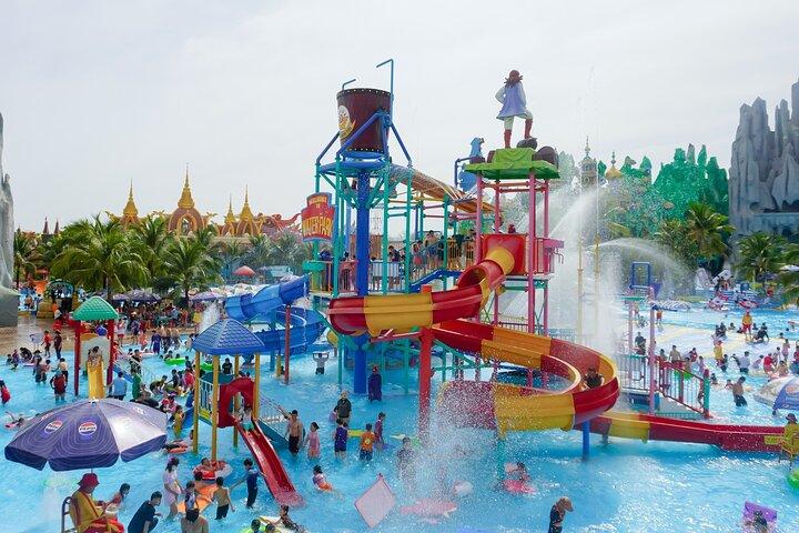 Vietnam Suoi Tien Theme Park in Ho Chi Minh