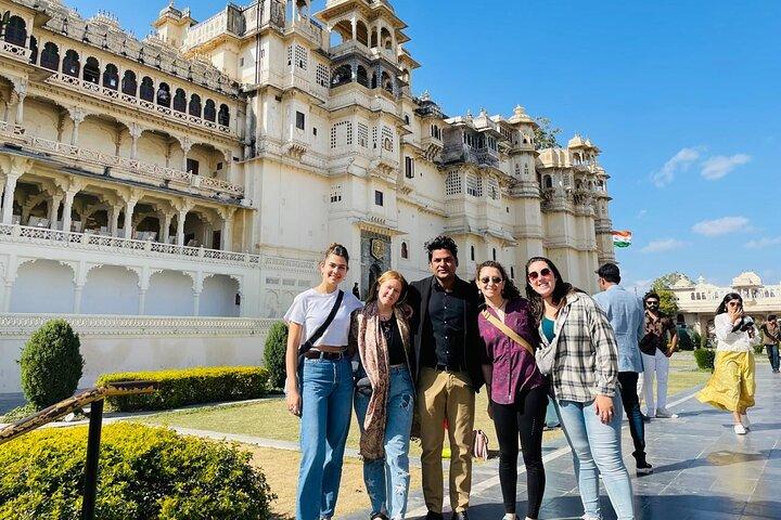 Full day Udaipur Sightseeing including City palace & Jag Mandir