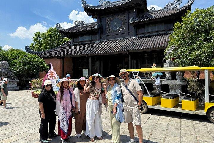 Deluxe Day Tour in Bai Dinh, Trang An and Mua Caves from Hanoi