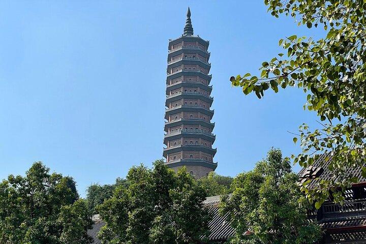 From Hanoi: Luxury Day Trip to Bai Dinh, Trang An & Mua Caves