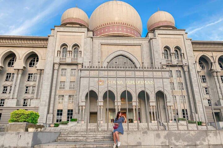 Private Half Day Putrajaya Tour with Lake Cruise Experience