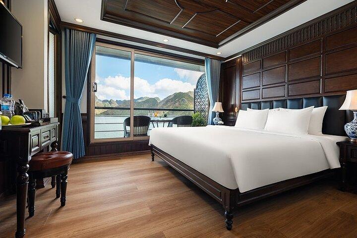 Luxury La Casta Cruise 3D2N: Halong & Lan Ha Bay from Hanoi