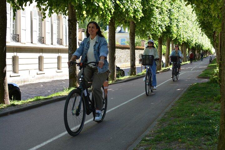 Versailles: Bike Rental - Explore the Royal City at Your Pace