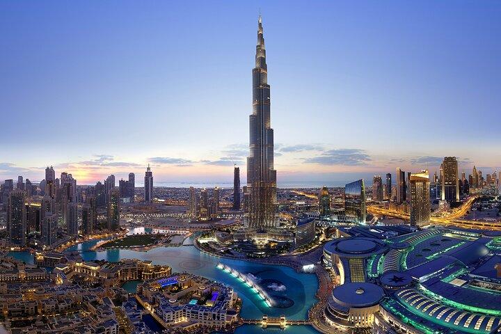 Dubai City Half Day Tour in Blue Mosque, Creek & Souqs